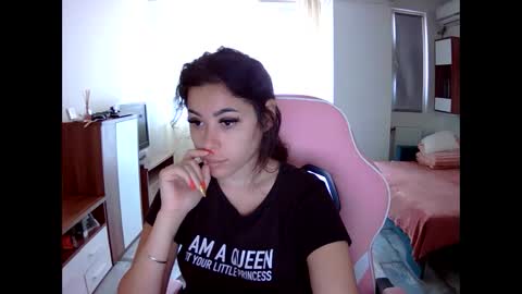 prettyjulliette online show from 09/27/25, 10:20