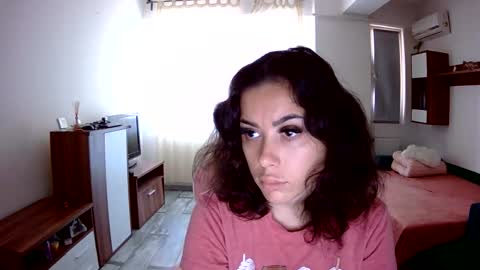 prettyjulliette online show from 09/28/25, 10:31