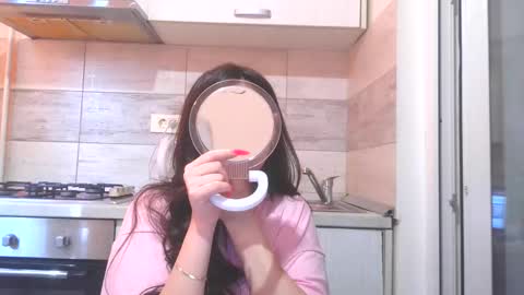 prettyjulliette online show from 04/28/26, 12:10