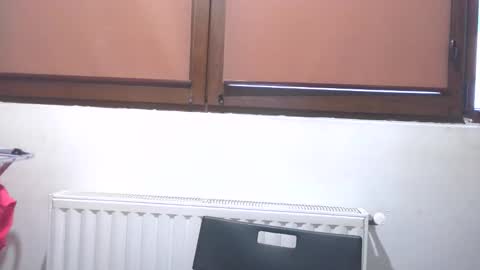 prettyjulliette online show from 04/30/26, 02:23