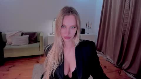 Snapshot of prettyk1ller chatting on 03/02/25, 10:59 Eva online show from 03/02/25, 10:59