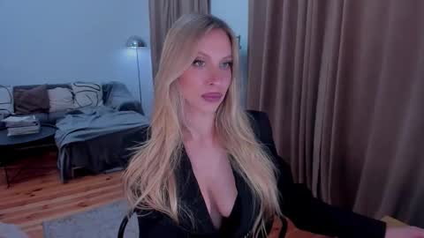 Eva online show from 01/17/26, 01:21