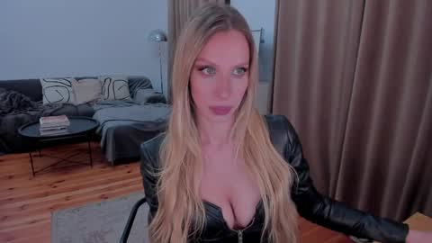Snapshot of prettyk1ller chatting on 05/14/26, 11:22 Eva online show from 05/14/26, 11:22