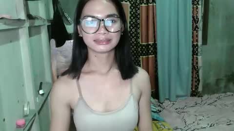 prettykhelcy online show from 04/13/26, 01:49