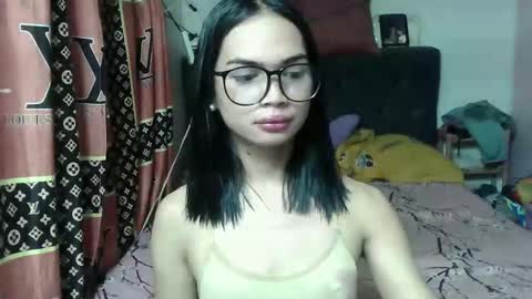 prettykhelcy online show from 05/03/26, 10:10