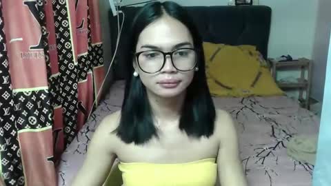 prettykhelcy online show from 05/05/26, 02:19