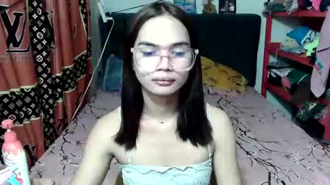 Snapshot of prettykhelcy chatting on 06/24/26, 11:31 prettykhelcy online show from 06/24/26, 11:31