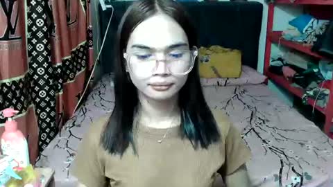 Snapshot of prettykhelcy chatting on 06/26/26, 11:14 prettykhelcy online show from 06/26/26, 11:14