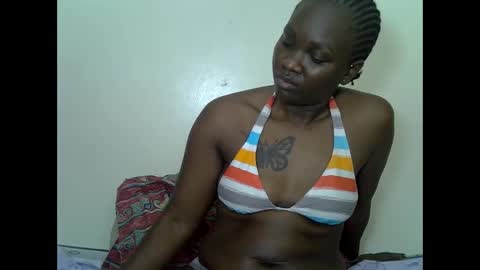 LILIAN online show from 11/16/25, 07:25