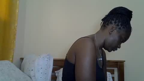 LILIAN online show from 06/20/26, 08:39