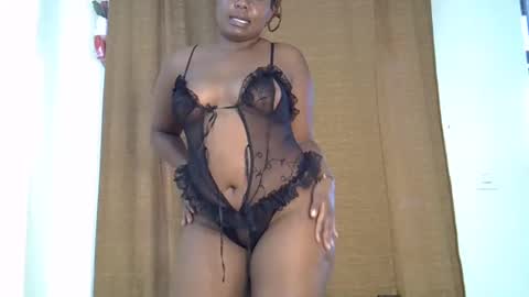 Snapshot of prettymel_ chatting on 03/05/25, 10:44 prettymel_ online show from 03/05/25, 10:44