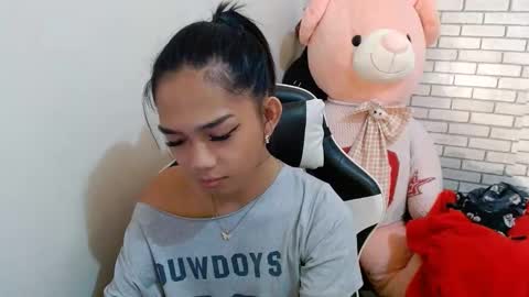 Snapshot of prettymiya chatting on 02/26/26, 07:18 Miya 3 online show from 02/26/26, 07:18