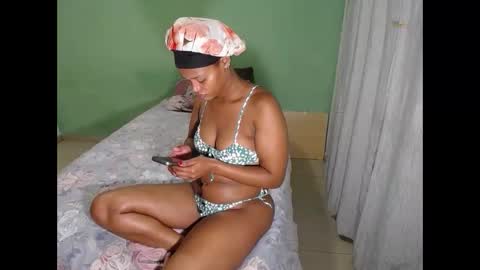 Snapshot of prettynyash chatting on 03/16/26, 06:01 prettynyash online show from 03/16/26, 06:01