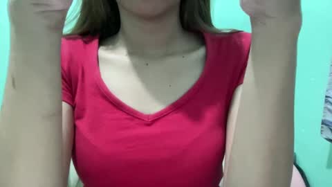 Snapshot of prettyph1 chatting on 12/22/24, 01:44 LYNDA online show from 12/22/24, 01:44