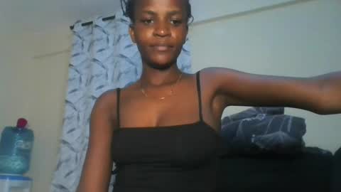 prettypussy_24 online show from 06/21/26, 08:00
