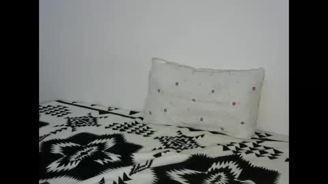 prettyquiny254 online show from 10/11/25, 04:27