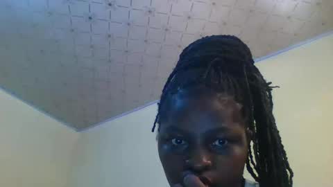 Snapshot of prettyshally chatting on 03/08/26, 09:13 prettyshally online show from 03/08/26, 09:13