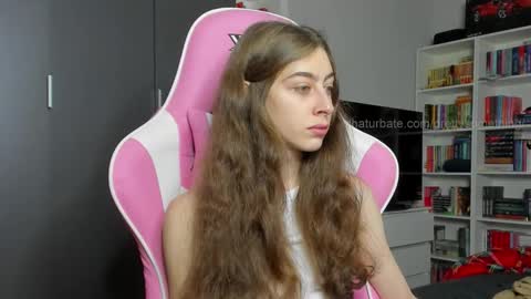 Sophie  next stream will be at Monday  i will wait you guys  online show from 10/21/25, 05:52