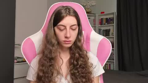 Sophie  next stream will be at Monday  i will wait you guys  online show from 06/11/26, 06:00