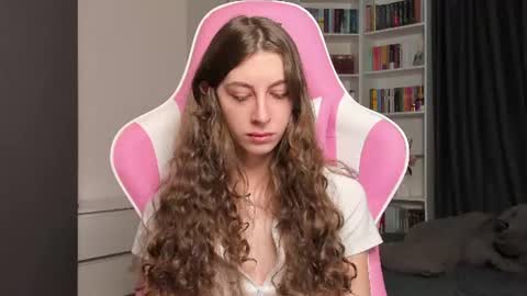 Sophie  next stream will be at Monday  i will wait you guys  online show from 07/06/26, 05:37
