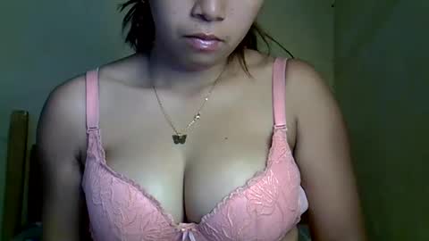 prettyy01 online show from 05/28/26, 02:03