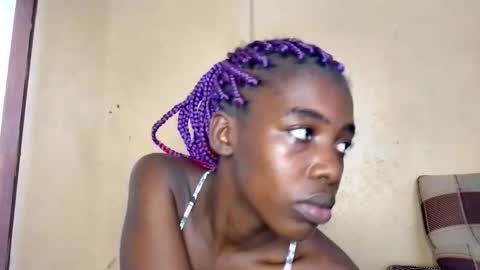 prettyzuzu online show from 11/29/25, 09:56