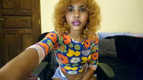 Snapshot of priceless_sexy chatting on 05/26/26, 05:09 priceless_sexy online show from 05/26/26, 05:09