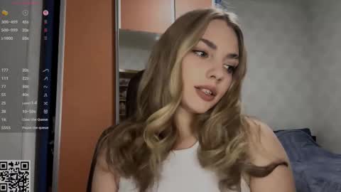 Amelia online show from 12/19/25, 06:59