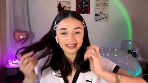 Sofi online show from 05/06/26, 02:11