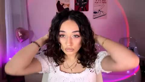 Sofi online show from 05/08/26, 01:49