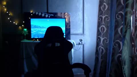 Snapshot of princ4real chatting on 02/16/25, 08:32 prince online show from 02/16/25, 08:32