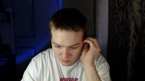 Snapshot of princ4real chatting on 03/11/25, 02:18 prince online show from 03/11/25, 02:18