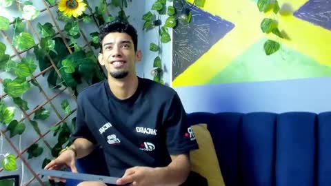 prince_arthur77 online show from 10/15/25, 01:33