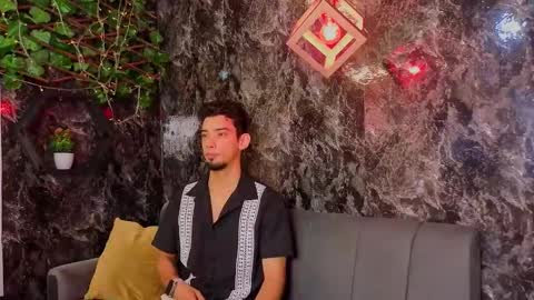 prince_arthur77 online show from 02/19/26, 02:24