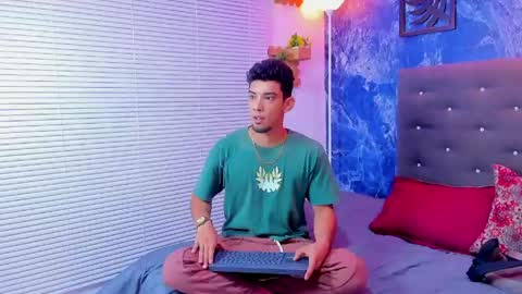 prince_arthur77 online show from 05/14/26, 02:35