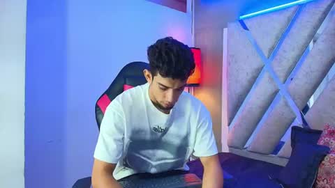 prince_arthur77 online show from 06/16/26, 02:09