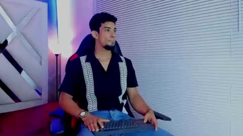 prince_arthur77 online show from 06/18/26, 01:59