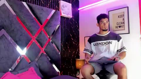 prince_arthur77 online show from 06/19/26, 01:59