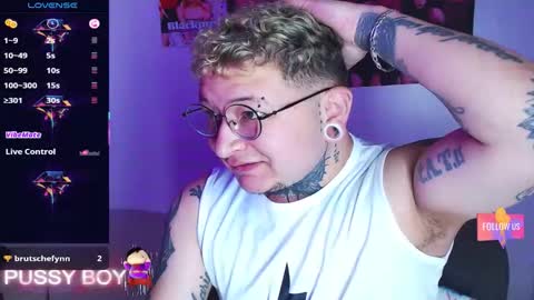 Snapshot of prince_ftm1 chatting on 02/05/26, 04:22 Prince online show from 02/05/26, 04:22