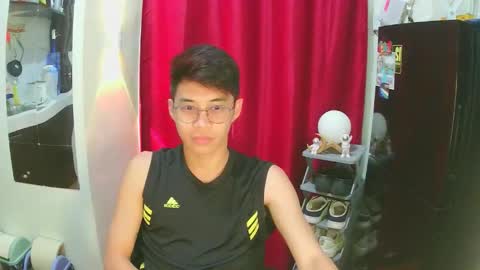 Snapshot of prince_harrison chatting on 10/07/25, 06:16 prince_harrison online show from 10/07/25, 06:16