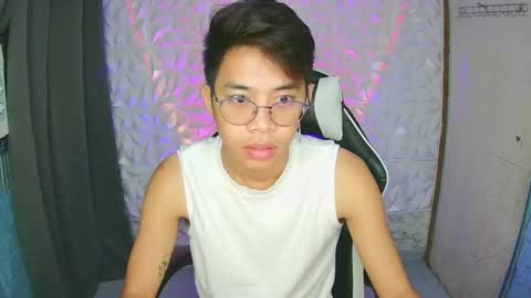 Snapshot of prince_harrison chatting on 10/17/25, 07:05 prince_harrison online show from 10/17/25, 07:05