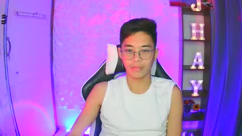 Snapshot of prince_harrison chatting on 10/21/25, 10:27 prince_harrison online show from 10/21/25, 10:27