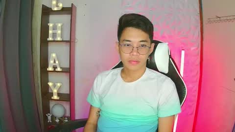 Snapshot of prince_harrison chatting on 10/29/25, 01:24 prince_harrison online show from 10/29/25, 01:24