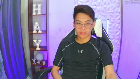 Snapshot of prince_harrison chatting on 10/31/25, 08:04 prince_harrison online show from 10/31/25, 08:04