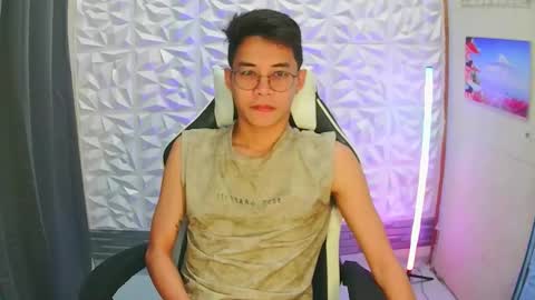 Snapshot of prince_harrison chatting on 11/24/25, 05:45 prince_harrison online show from 11/24/25, 05:45