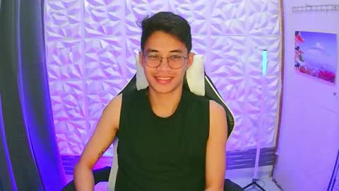 Snapshot of prince_harrison chatting on 11/27/25, 05:37 prince_harrison online show from 11/27/25, 05:37