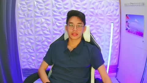 Snapshot of prince_harrison chatting on 12/02/25, 06:36 prince_harrison online show from 12/02/25, 06:36