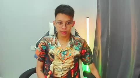 Snapshot of prince_harrison chatting on 02/19/26, 05:53 prince_harrison online show from 02/19/26, 05:53