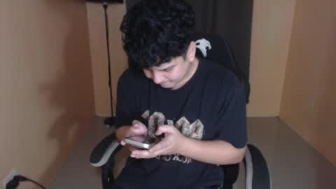 Snapshot of prince_killian chatting on 05/03/26, 12:00 Killian online show from 05/03/26, 12:00