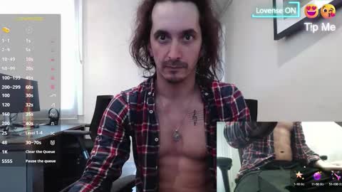 Snapshot of prince_raphael chatting on 10/04/25, 09:29 Riffraff online show from 10/04/25, 09:29